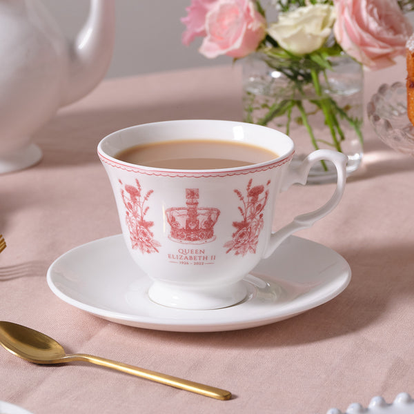  Victoria Eggs Queen Elizabeth Commemorative Tea Cup